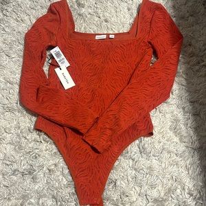 Aritzia  Babaton Bodysuit